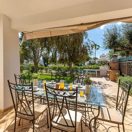 Casa Da Paz By Algarve Holidays Дом отдыха Албуфейра